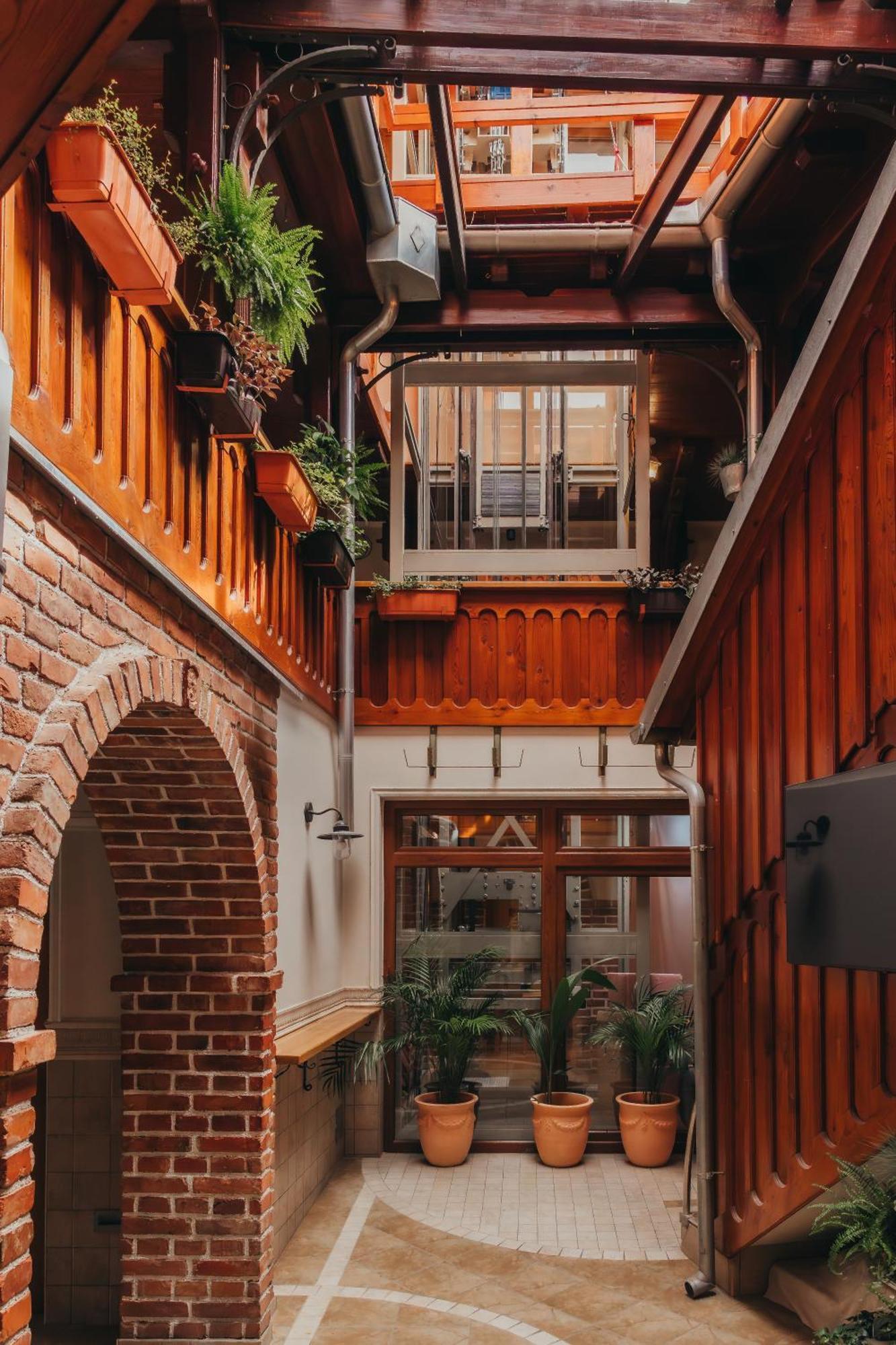 Hotel Kadoor كارلوفاتش المظهر الخارجي الصورة